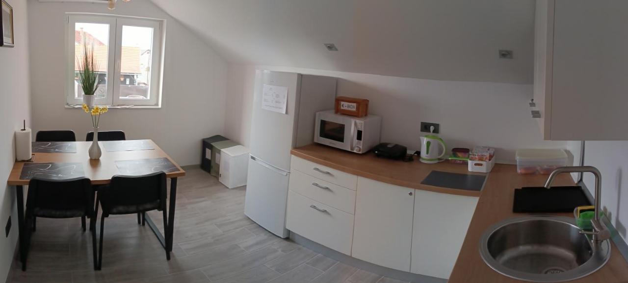 Rooms Jelak Velika Gorica Eksteriør billede